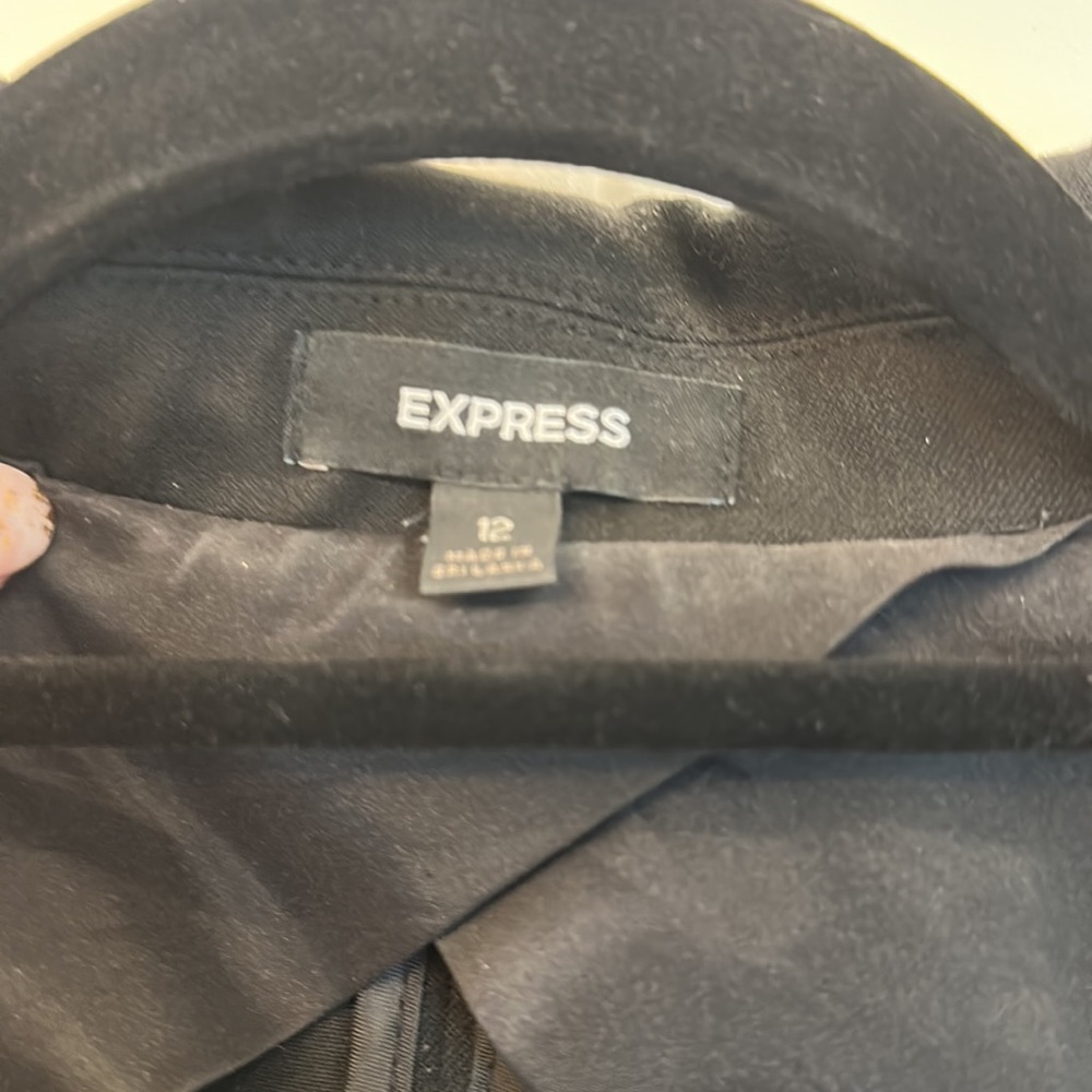 Express Blazer - Picture 3 of 4